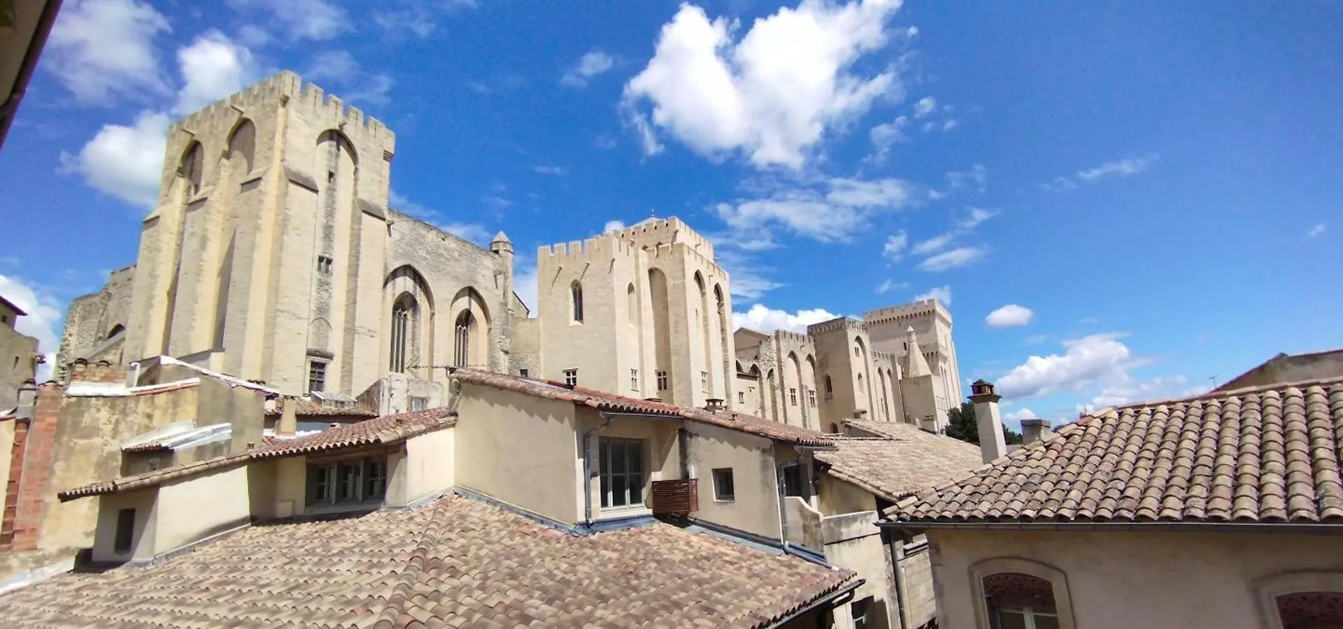 Appartement Proche Palais Des Papes à Avignon